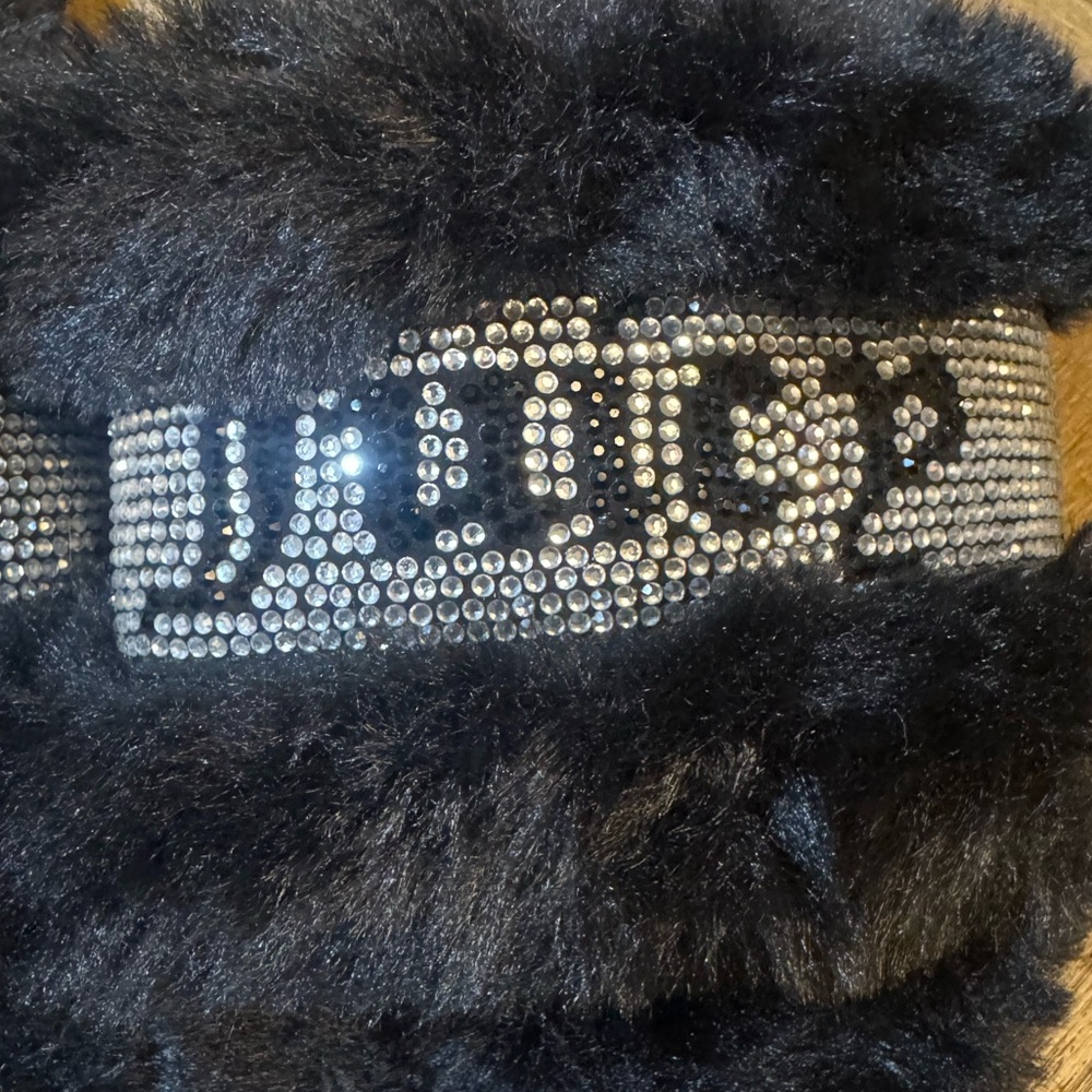Juicy Couture “Halo” Black Faux Fur Rhinestone Detail Statement Loungewear Sz 6 - Picture 9 of 10